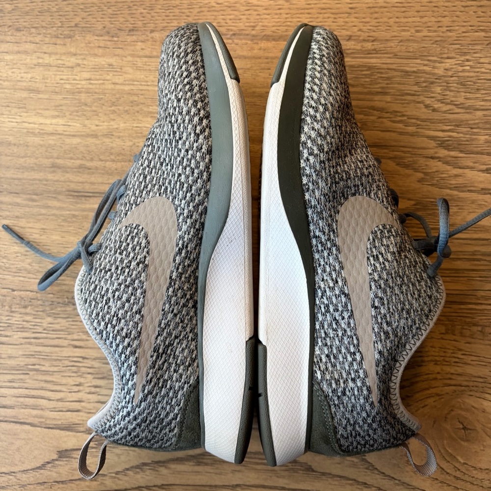 Nike Dualtone Racer Shoes - Picture 9 of 9
